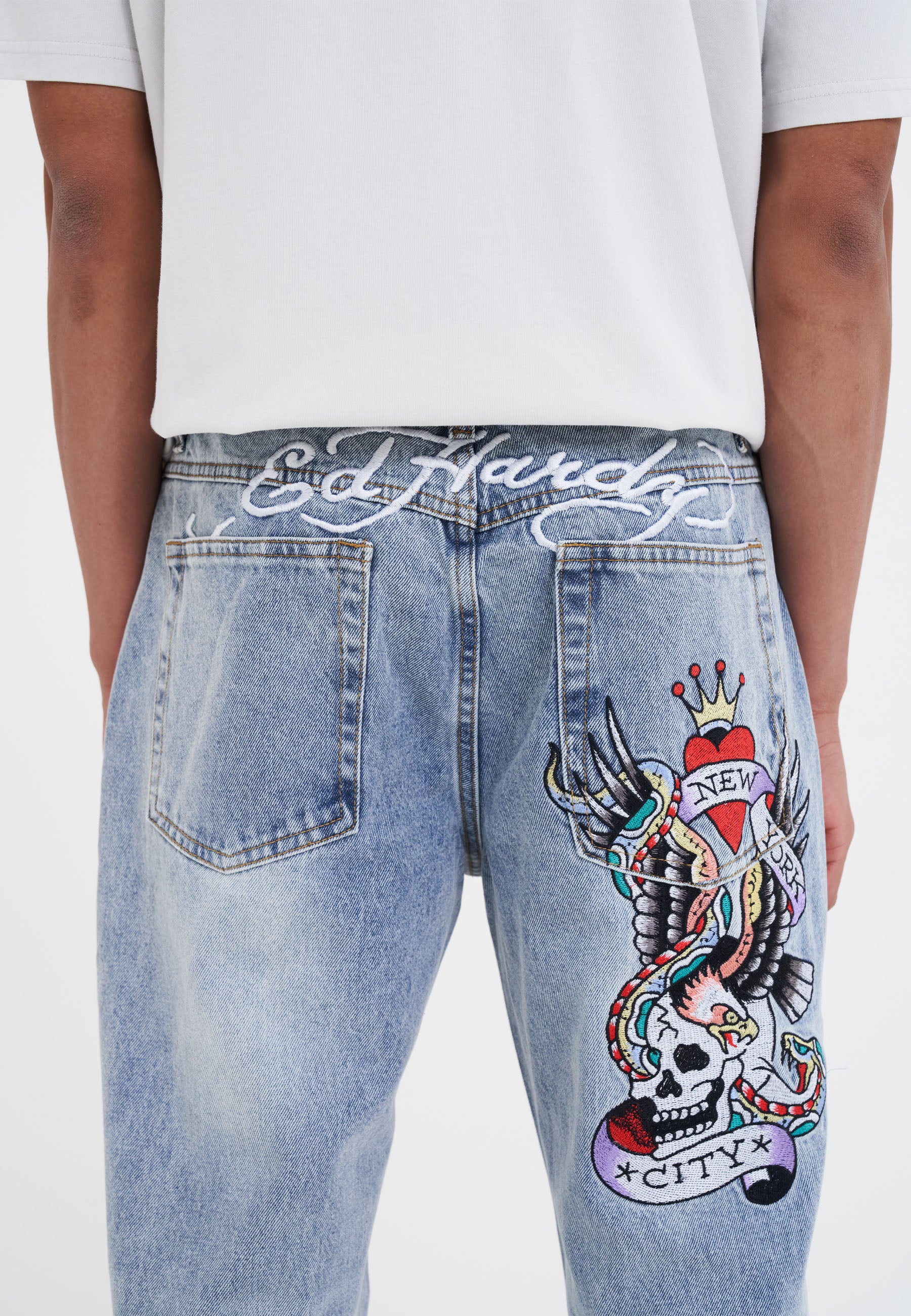 Mens Nyc-Skull Tattoo Graphic Denim Trousers Jeans - Bleach - Image 4