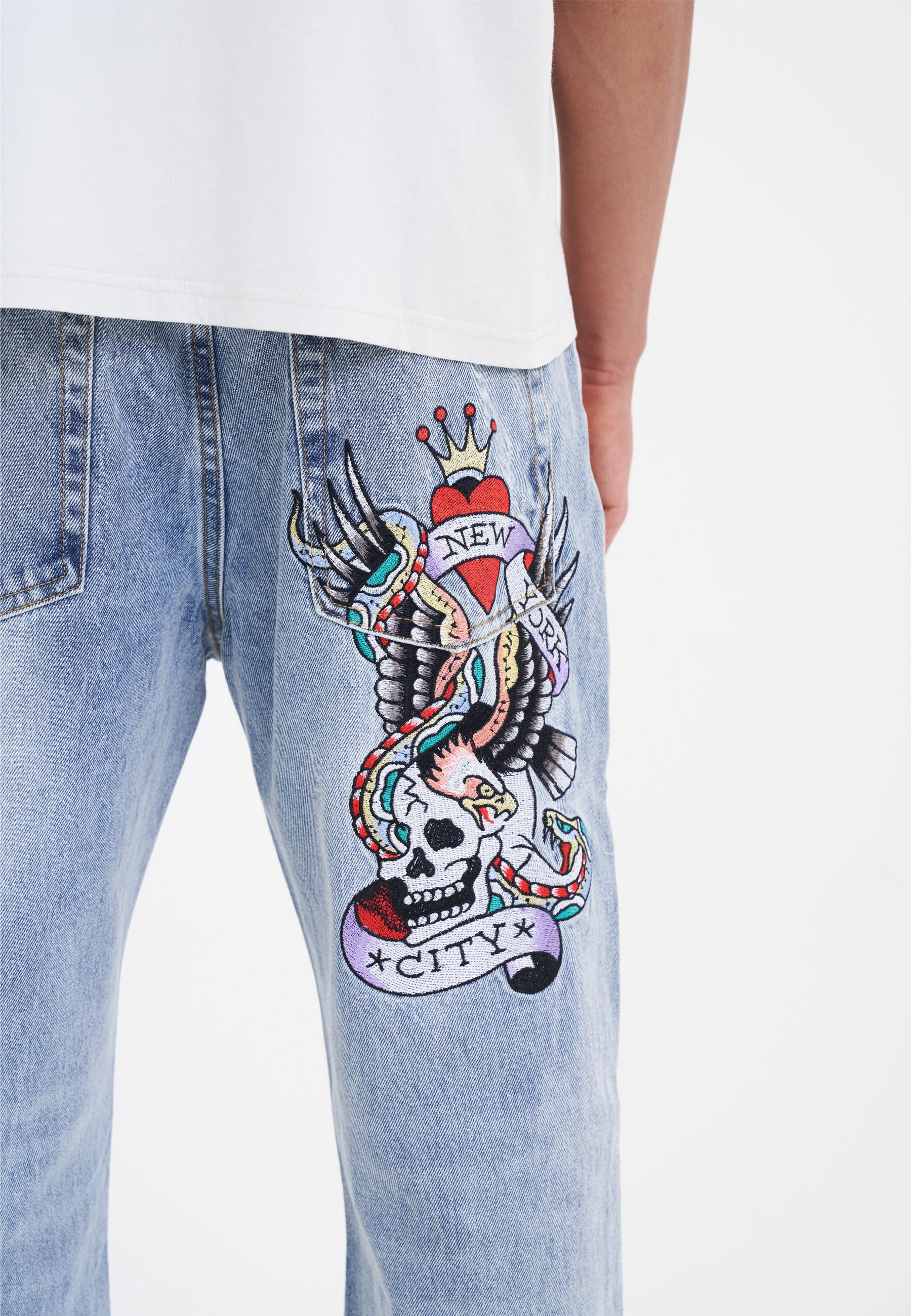 Mens Nyc-Skull Tattoo Graphic Denim Trousers Jeans - Bleach - Image 6